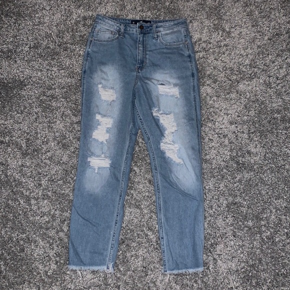 Hollister Denim - Hollister Ripped High Rise Mom Jeans size 5
